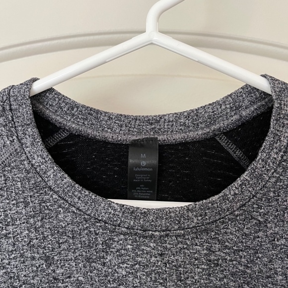 Lululemon Engineered Warmth Long Sleeve Crew - M - Picture 3 of 5